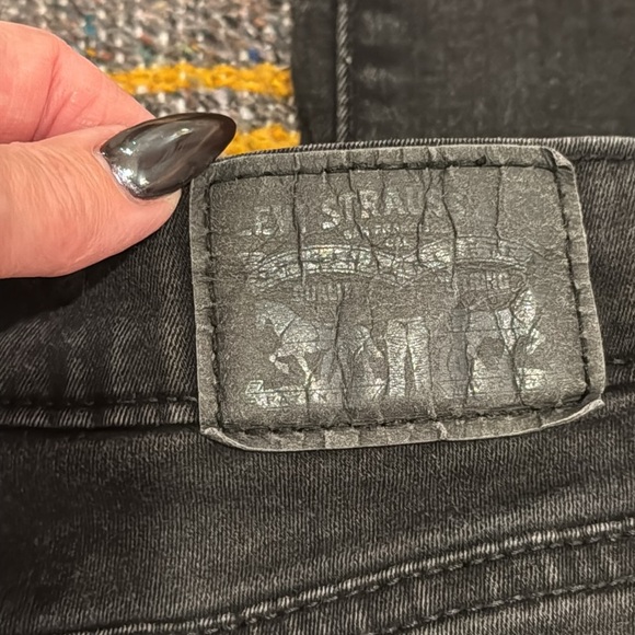 LEVI’S women’s skinny jeans, size 27 - Picture 3 of 11